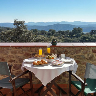Escapada Rural con Desayuno en Hotel La Era de Aracena 3* (Huelva)