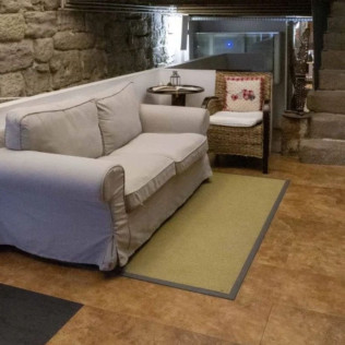 Escapada con Desayuno, Bañera y Opción a Masaje en Hotel La Freixera 4* (Solsona, Lleida)