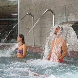 Escapada con Spa, Cena y Bañera Hidromasaje en Hotel Thalasso Cantábrico Las Sirenas 4* (Viveiro, Lugo)