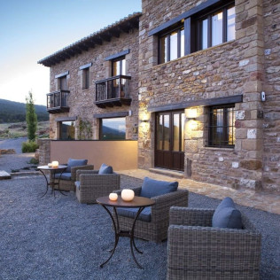 Escapada con Desayuno en Hotel Mas de Cebrián (Puertomingalvo, Teruel)