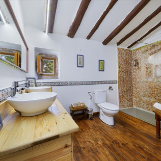 Escapada con Desayuno en Hotel Rural Mas Torrencito - Pet friendly (Parets d'Empordà, Girona)