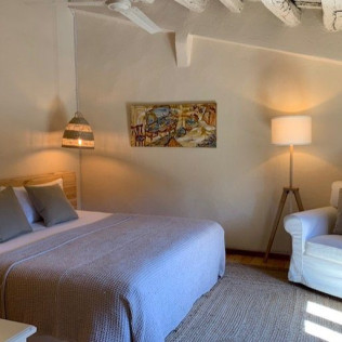 Escapada Love & Relax con Spa, Masaje, Cena y Cava en Masia La Palma (Espinavessa, Girona) 