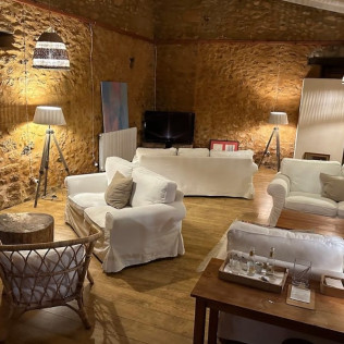 Escapada Love & Relax con Spa, Masaje, Cena y Cava en Masia La Palma (Espinavessa, Girona) 