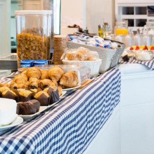 Escapada con Desayuno en Hotel O Son do Mar (Sanxenxo, Pontevedra)