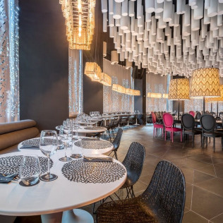 Cena para dos en Restaurante B-Lounge del Hotel Barceló Raval 4*S y Copa en la Terraza-Mirador 360º (Barcelona)
