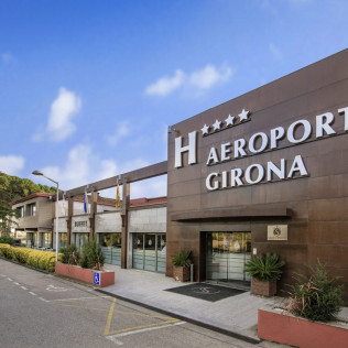 Circuito Spa y Degustación de Tapas para dos en Sallés Hotel Aeroport de Girona 4* (Riudellots de la Selva, Girona)