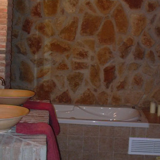 Escapada con Bañera Hidromasaje en Hotel Rural La Sinforosa 4* (Badajoz)