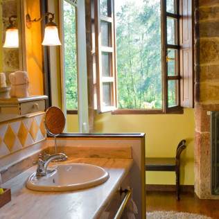 Escapada en Hotel Rural con Spa Privado en Casona de San Pantaleón (Cantabria)