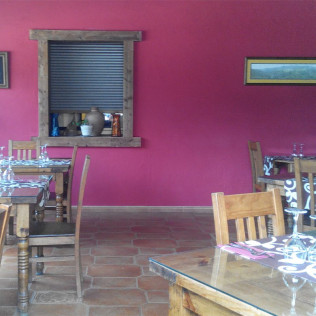 Escapada de 2 Noches con Desayuno en Hotel Rural Valle Agadón (Monsagro, Salamanca)