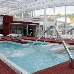 Circuito Spa, Masaje y Cena para dos en Hotel Congreso 4* (Teo - Santiago de Compostela, A Coruña)