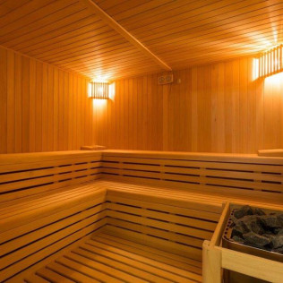 Circuito Spa, Masaje y Cena para dos en Hotel Spa Odeón 4* (Ferrol, A Coruña) - De lunes a viernes