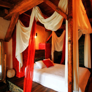 Escapada Relax con Spa Privado y Cava en Orgullo Rural Casa Rural 3* (Salamanca)