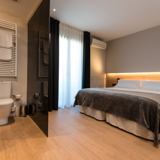 Escapada de 1 o 2 Noches con Desayuno en Hotel Terradets (Cellers, Lleida)