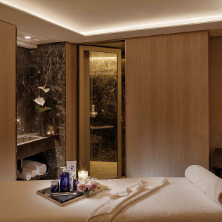 Masaje y Cena para dos en Restaurant el Somni con Llave Michelin del Hotel The One Barcelona 5*GL (Barcelona)