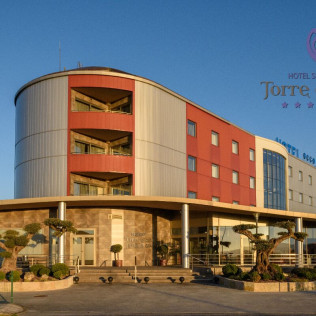 Escapada Romántica con Spa y Cena en el Hotel Spa Norat Torre do Deza 4* Superior (Pontevedra, Galicia)