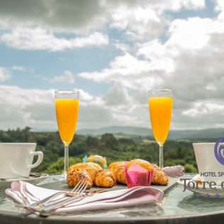 Escapada Romántica con Spa y Cena en el Hotel Spa Norat Torre do Deza 4* Superior (Pontevedra, Galicia)