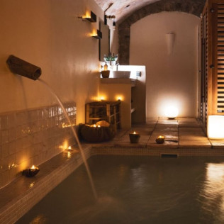 Escapada con Spa Privado y Cena en Ecoturisme Can Buch (Sant Aniol de Finestres, Girona)