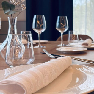 Comida o Cena con Circuito Termal para dos en IBERIK Balneario de Guitiriz & Golf 4* (Guitiriz, Lugo)
