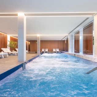 Circuito Spa y Comida o Cena para dos en Hotel Marina Badalona 4* (Badalona, Barcelona)