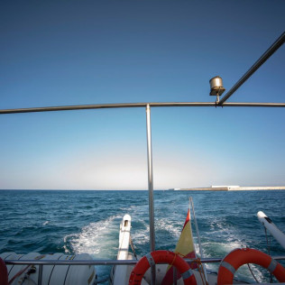 Excursión en Catamarán con Baño y Comida (Valencia)