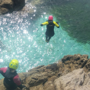 Coasteering en Costa da Vela, Cabo Home (O Hío, Pontevedra)