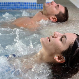 Jacuzzi Privado en Sala Vip para dos en Spaxión de El Corte Inglés de Colón (Valencia)