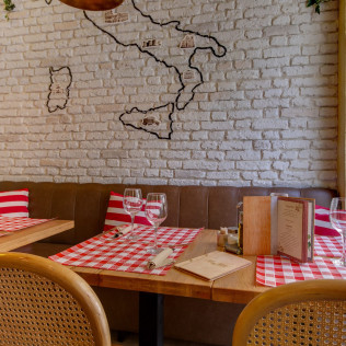 Comida o Cena para dos en el Restaurante Just Italia (Madrid)