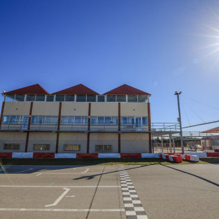 Tanda de Karting de 15 minutos para 2 ó 4 personas en Karting Campillos (L-V) (Málaga)