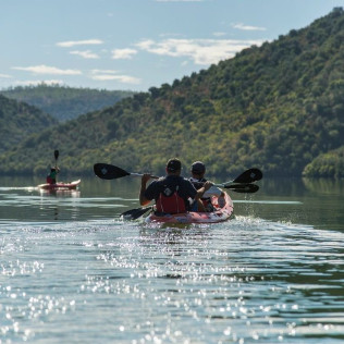 Excursión en Kayak Doble para dos (Cedillo, Cáceres)