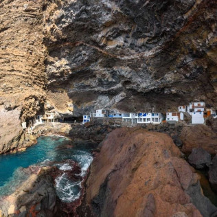 Ruta en Kayak a la Cueva Bonita (Santa Cruz de Tenerife)