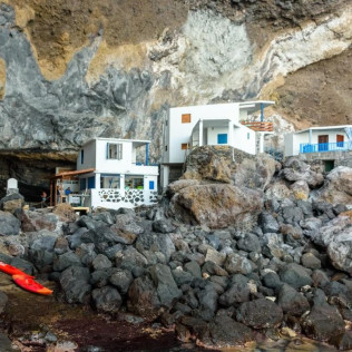 Ruta en Kayak a la Cueva Bonita (Santa Cruz de Tenerife)