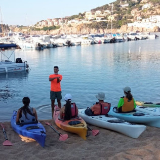 Excursión Matutina en Kayak de Mar (Sant Feliu de Guíxols, Girona)