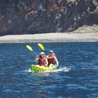 Tour Exclusivo: Paseo en Barco, Ruta en Kayak hasta el Barranco de Masca y Snorkel (Los Gigantes, Tenerife)