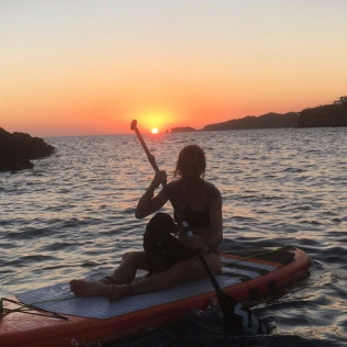 Kayak o SUP y Snorkel al Atardecer con Cava (Ibiza)