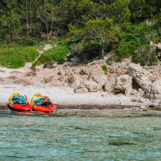 Excursión en Kayak y Snorkel en la Reserva Marina de Menorca (Fornells, Menorca)