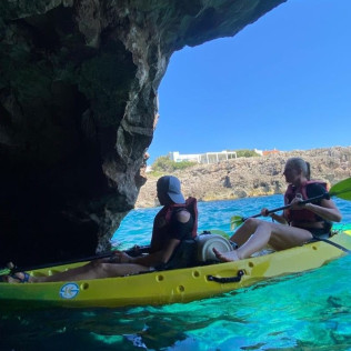 Excursión en Kayak a Cuevas & Snorkel con Fotos (Binibeca, Menorca)