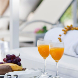 Day Pass: Piscina Exterior, Spa y Almuerzo para dos en L’Hermitage Hotel & Spa 4* (Bunyola, Mallorca)