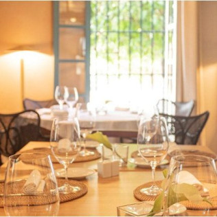 Day Pass, Masaje Oriental y Comida para dos en Hotel Hospes Las Casas del Rey de Baeza 4* (Sevilla)