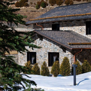 Escapada en Junior Suite y Spa Privado en Les Pardines 1819 Mountain Suites & SPA (Encamp, Andorra)