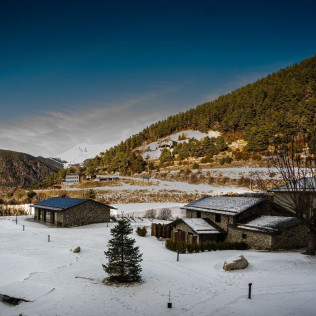 Escapada en Junior Suite y Spa Privado en Les Pardines 1819 Mountain Suites & SPA (Encamp, Andorra)