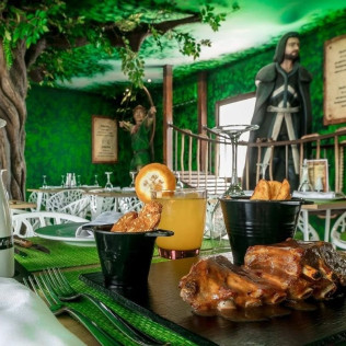 Day Pass Premium: Day Pass, Spa y Comida en Hotel Magic Robin Hood 4* (El Albir, Alicante)
