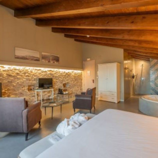 Escapada con Spa en Hotel Mas de Cebrián (Puertomingalvo, Teruel)