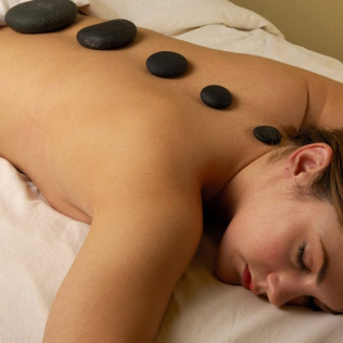 Masaje con Piedras Calientes Volcánicas de Canarias en Spa Inspire Princess Tenerife 4* (Costa Adeje, Tenerife) 