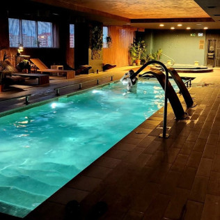 Circuito Spa y Masaje para dos en Cobre 29 en Hotel Meliá Valencia 4* (Valencia)