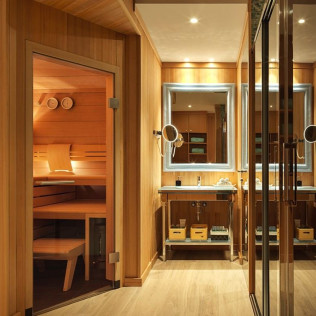 Circuito de Aguas y Masaje de Aromaterapia en Alàbriga Hotel & Home Suites 5* GL (Sant Feliu de Guíxols, Girona)