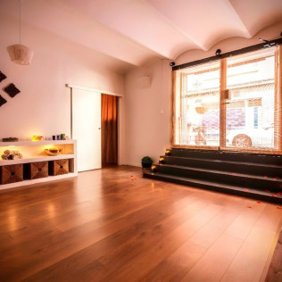Masaje a Elegir: Javanés, Shiatsu, Deep Tissue Magnesio o Shiatsu Craneofacial en Jamu Rituals Spa & Massage (Barcelona)