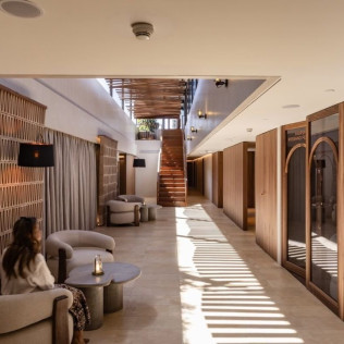 Circuito Termal, Masaje y Desayuno para dos en Spa Alterego del Hotel Miramar Barcelona 5* GL (Barcelona)