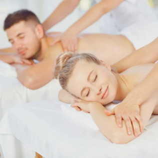 Masaje Oriental en Hotel Hospes Las Casas del Rey de Baeza 4* (Sevilla)