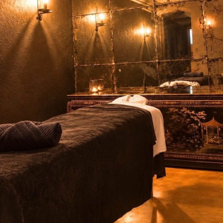 Masaje a Elegir con Baño Aromático Privado, Cava y Bombones para dos (Barcelona)