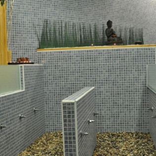 Jacuzzi Privado con Cromoterapia y Masaje Relajante para Parejas (Valladolid)